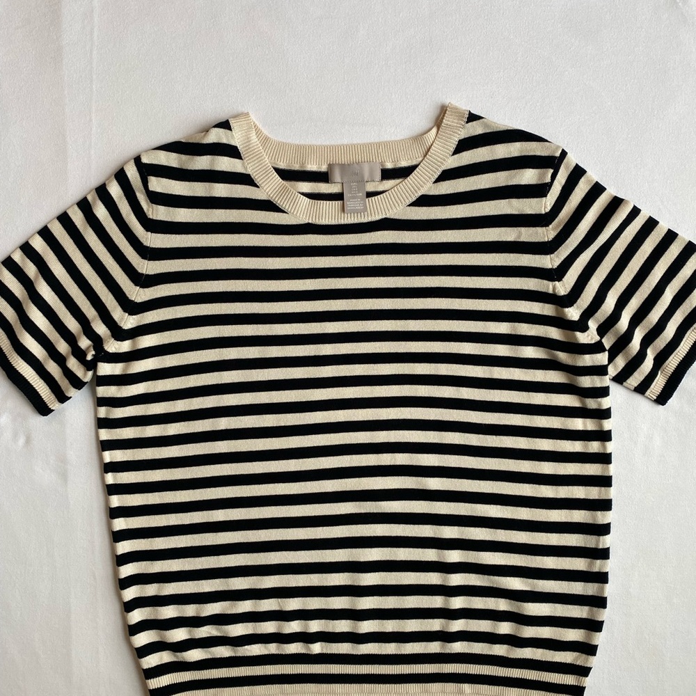 H&M Black and Cream Striped Fine Knit Sweater